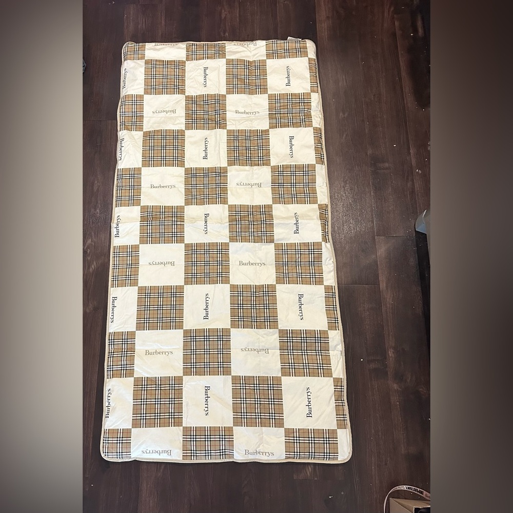 Vintage Burberrys End Of Bed Scarf Blanket Down Feather Fill Checkered Nova